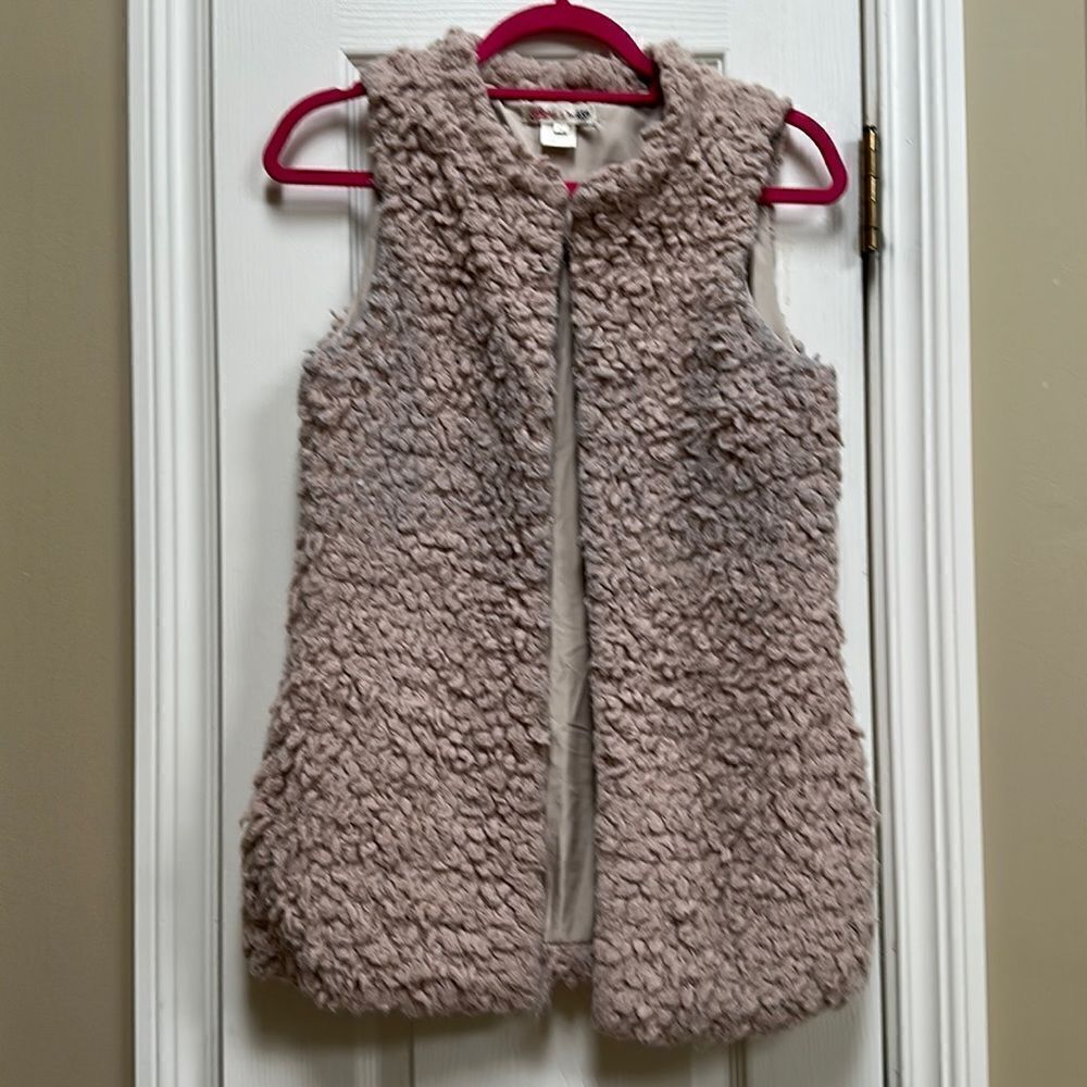 Ragdoll and rockets adorable taupe Sherpa vest
